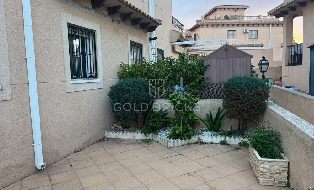 Wederverkoop ·  · Orihuela · Villamartin