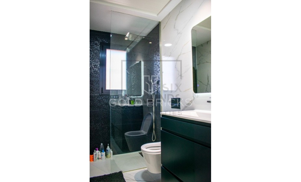 Wederverkoop ·  · Algorfa · Algorfa Centro