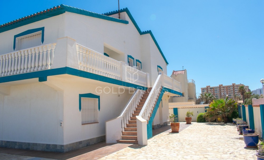 Wederverkoop ·  · San Javier · La Manga Del Mar Menor