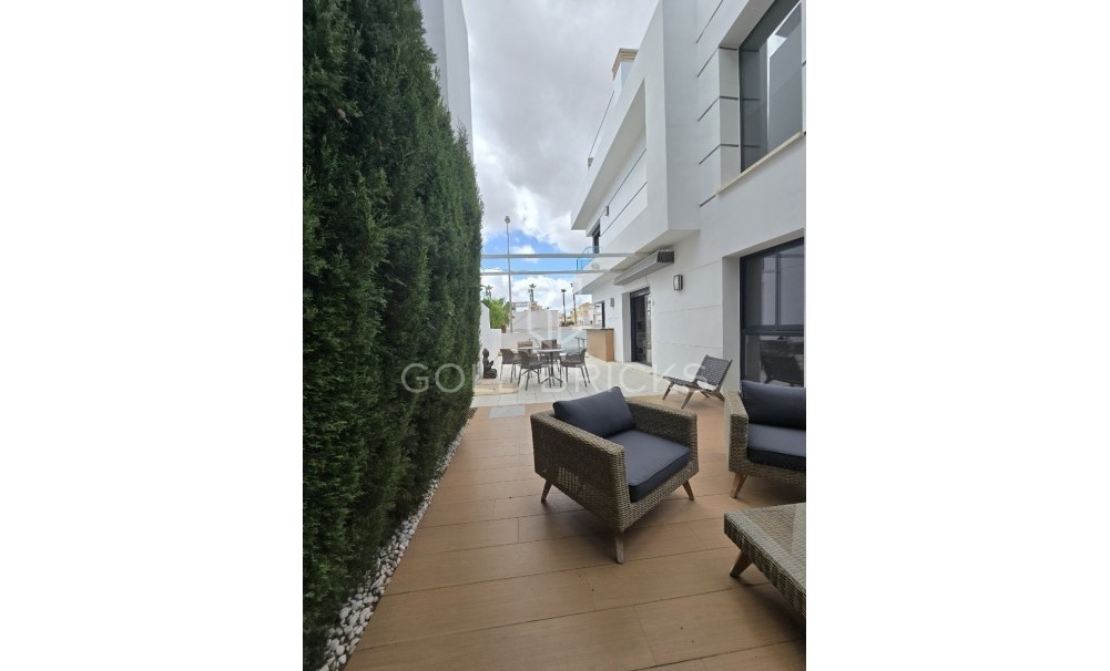 Wederverkoop ·  · Rojales · Ciudad Quesada