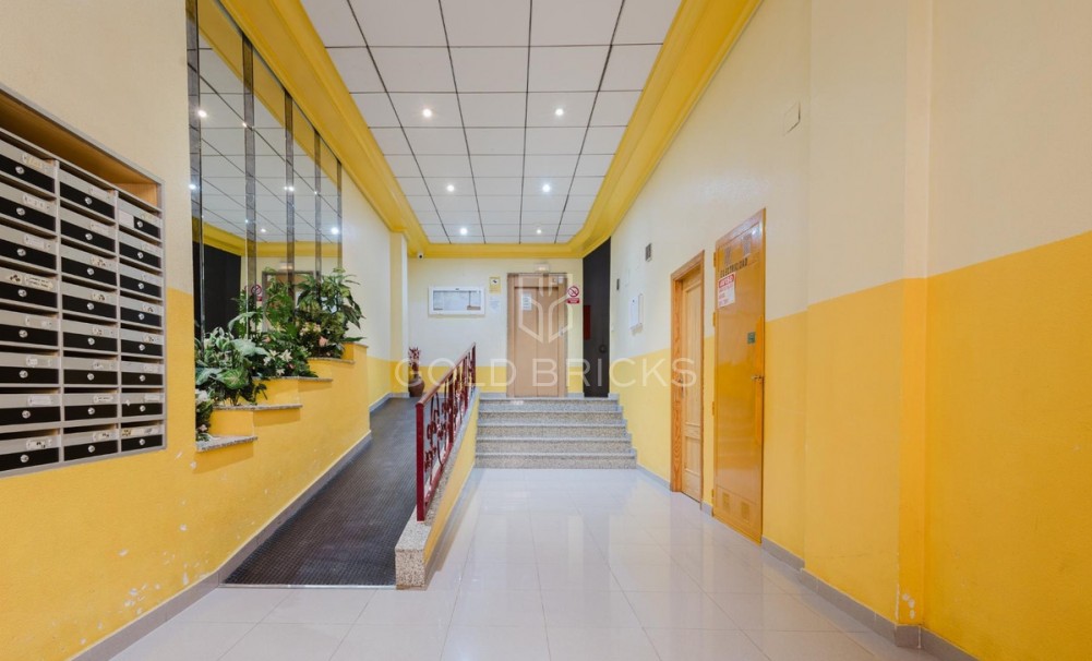 Wederverkoop ·  · Alicante City · Parque de las Naciones