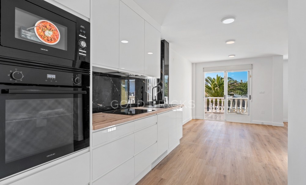 Resale · Doppelhaushälfte · Benimar