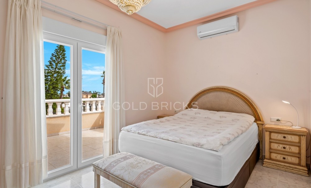 Återförsäljning · Villa · Ciudad Quesada - Rojales