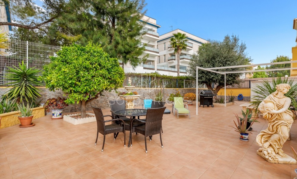 Wederverkoop · Adosado · Orihuela Costa · Villamartín