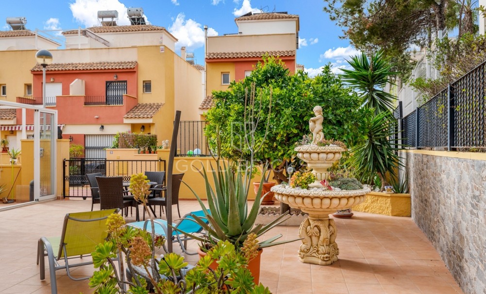 Wederverkoop · Adosado · Orihuela Costa · Villamartín