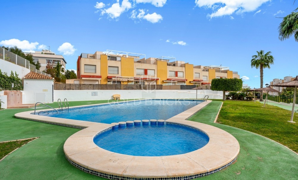 Wederverkoop · Adosado · Orihuela Costa · Villamartín