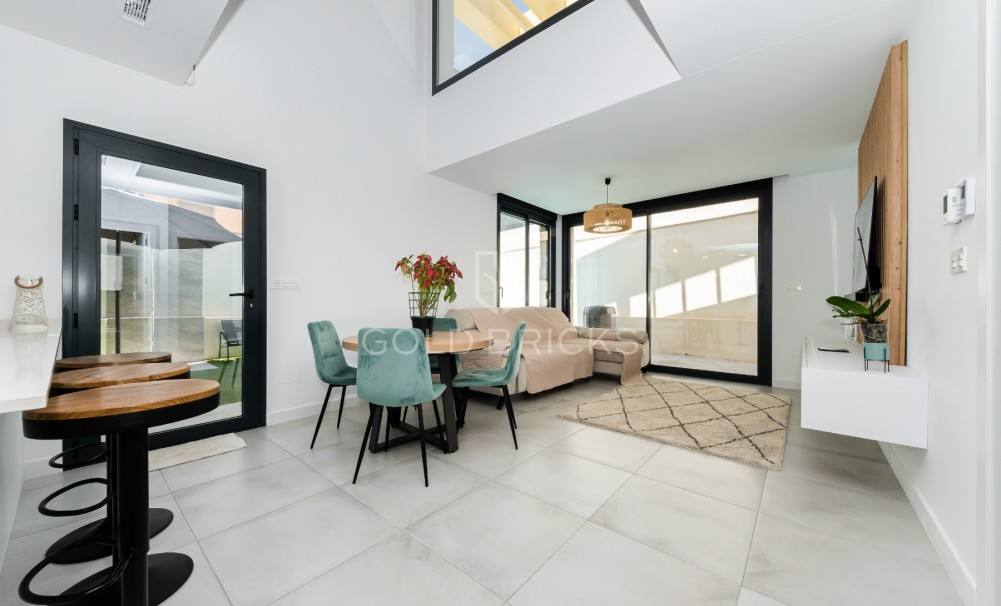 Resale · Villa · Los Montesinos