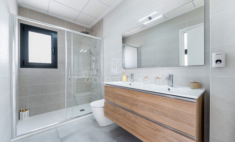 Resale · Villa · Los Montesinos