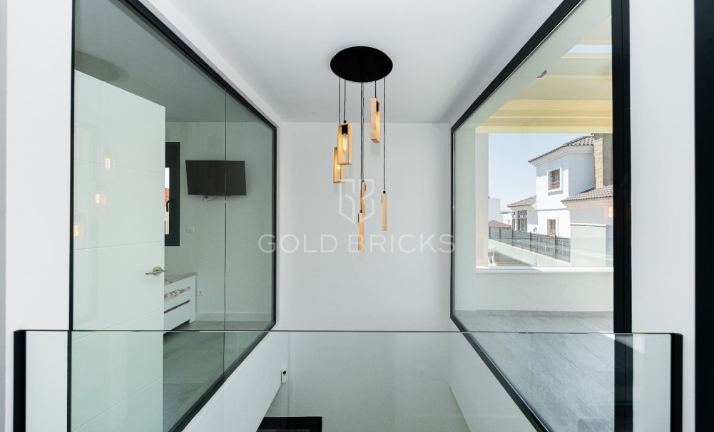 Resale · Villa · Los Montesinos