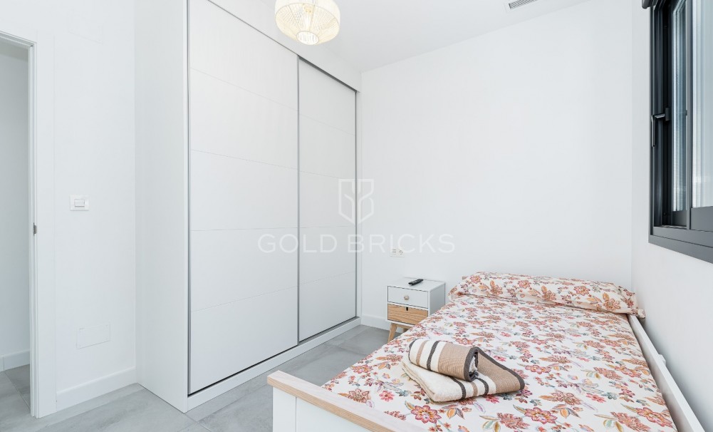 Resale · Villa · Los Montesinos