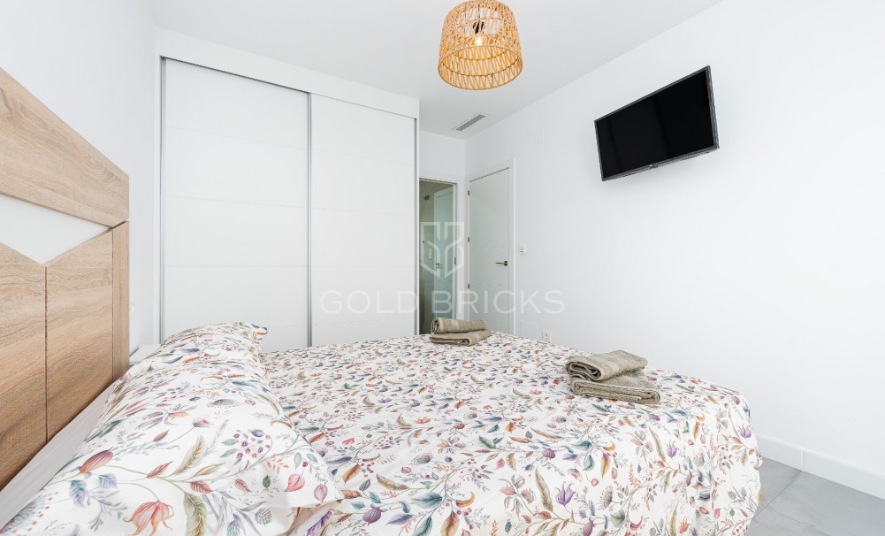 Resale · Villa · Los Montesinos