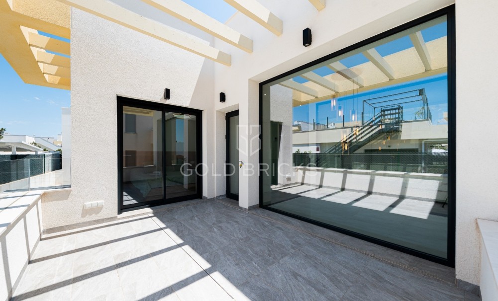 Resale · Villa · Los Montesinos