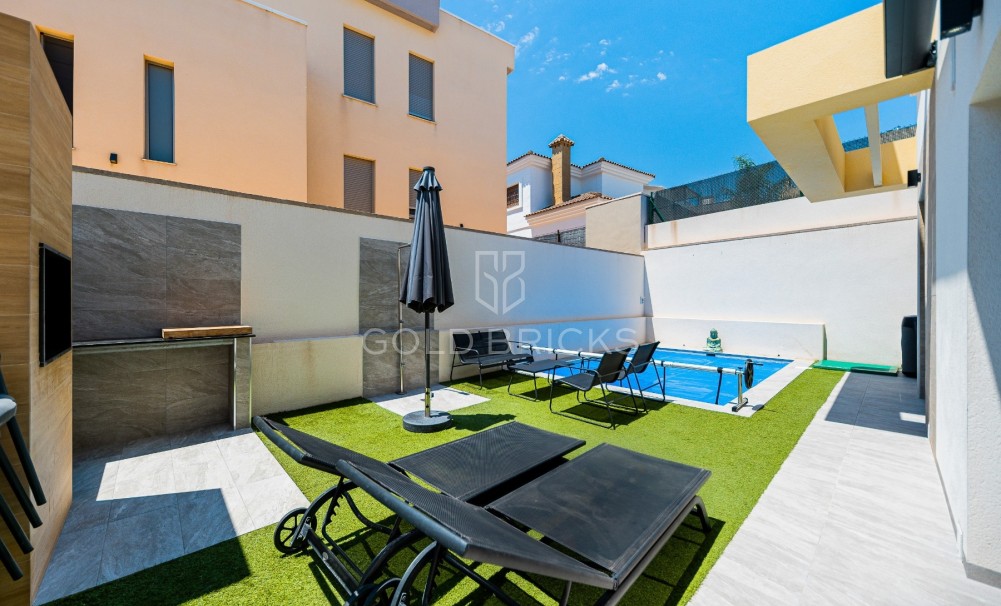 Resale · Villa · Los Montesinos