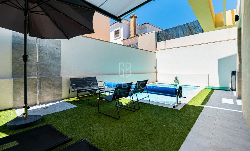 Resale · Villa · Los Montesinos