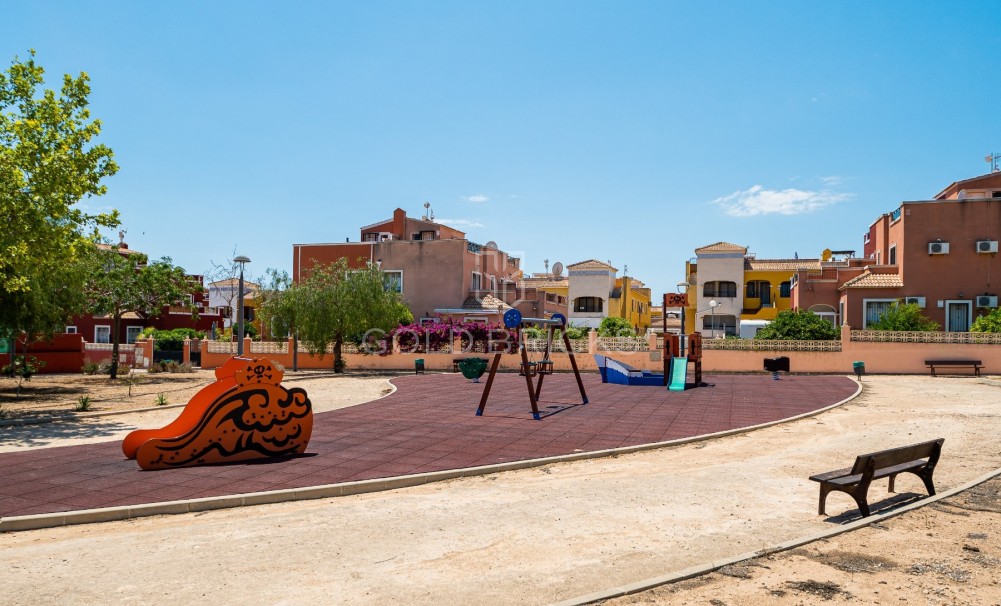 Resale · Villa · Los Montesinos