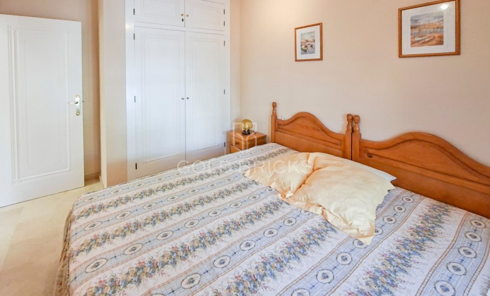 Resale · Stadthaus · Villamartín