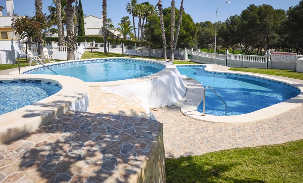 Resale · Stadthaus · Villamartín