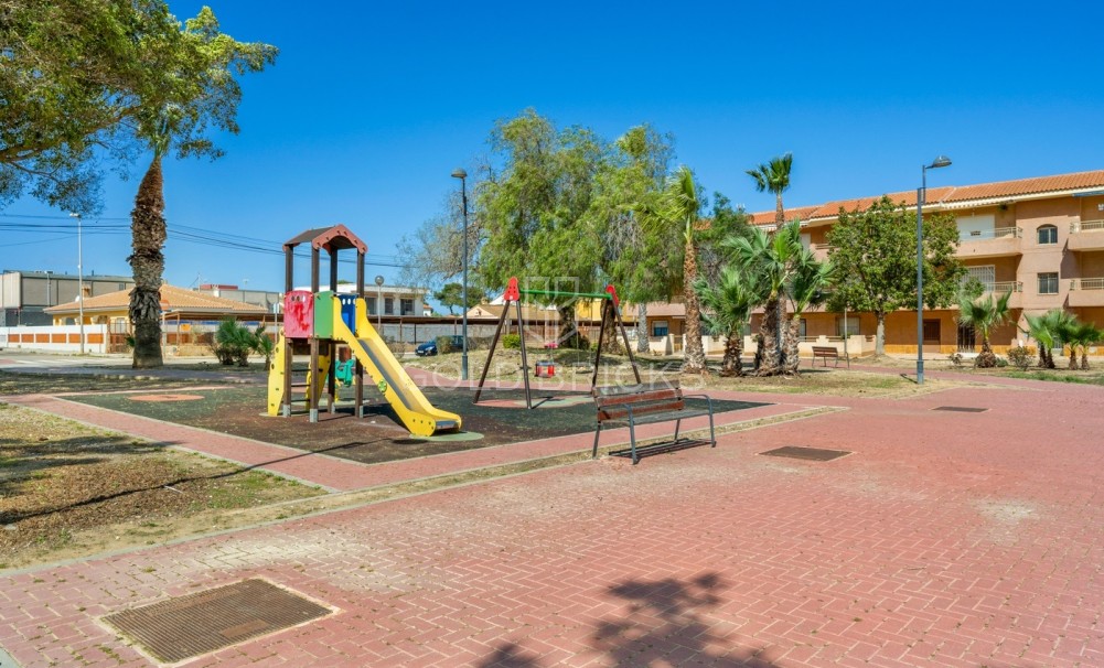 Återförsäljning · Lägenhet · LOS URRUTIAS · ESTRELLA DE MAR