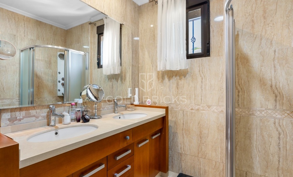 Wederverkoop · Landgoed · Crevillente