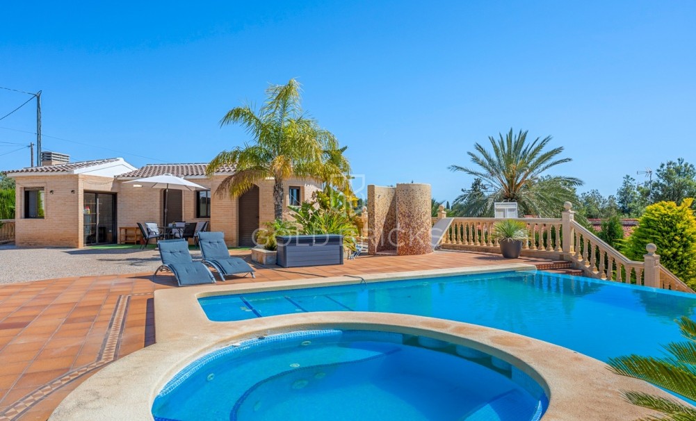 Wederverkoop · Landgoed · Crevillente