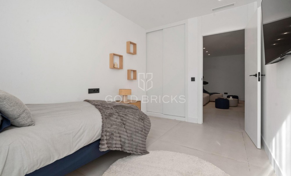 New Build · Apartment · Estepona · El Paraíso