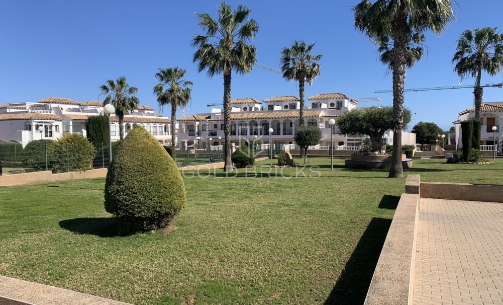 Revente · Maison de ville · Punta Prima