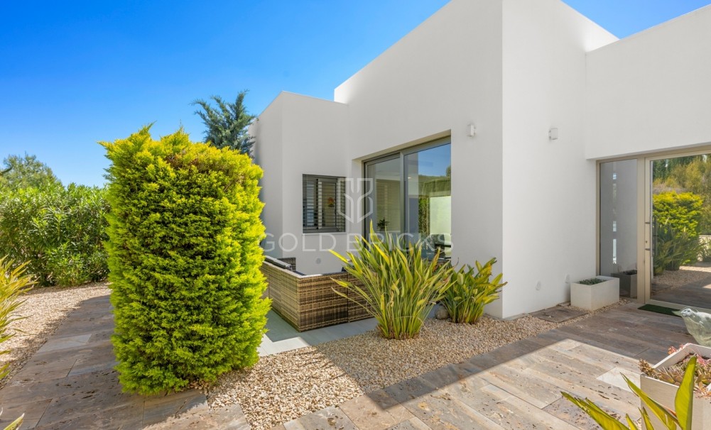 Sale · Detached Villa · Las Colinas Golf Resort