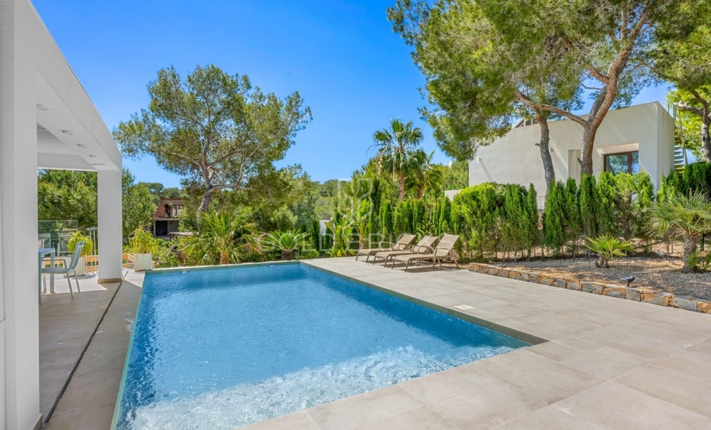 Sale · Detached Villa · Las Colinas Golf Resort