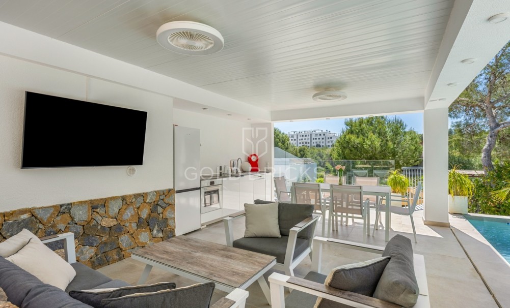 Sale · Detached Villa · Las Colinas Golf Resort