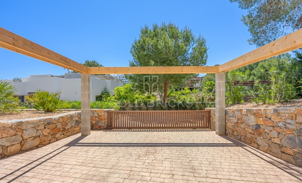 Sale · Detached Villa · Las Colinas Golf Resort