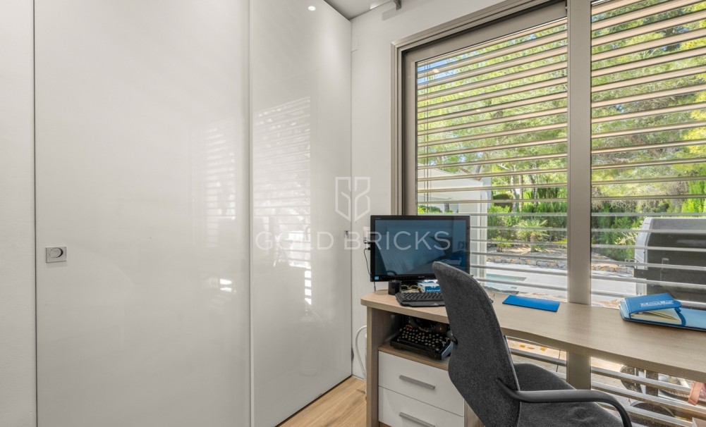 Sale · Detached Villa · Las Colinas Golf Resort