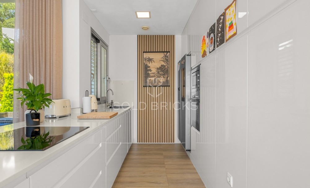 Sale · Detached Villa · Las Colinas Golf Resort