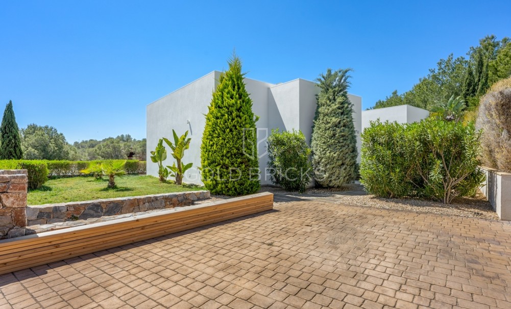 Sale · Detached Villa · Las Colinas Golf Resort