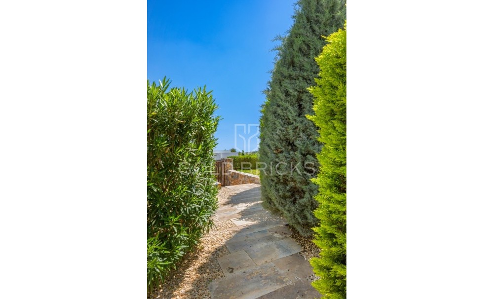 Sale · Detached Villa · Las Colinas Golf Resort