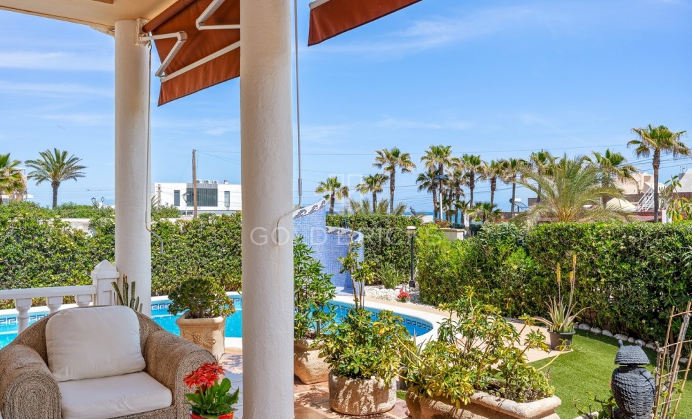 Sale · Villa · Torrevieja · La Mata