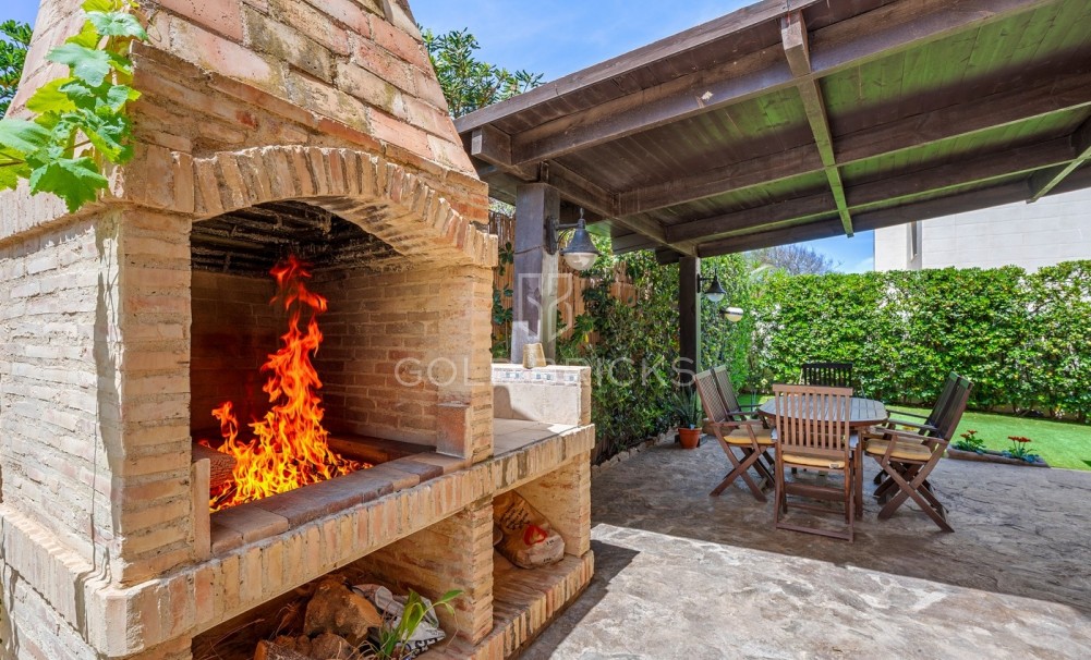 Sale · Villa · Torrevieja · La Mata