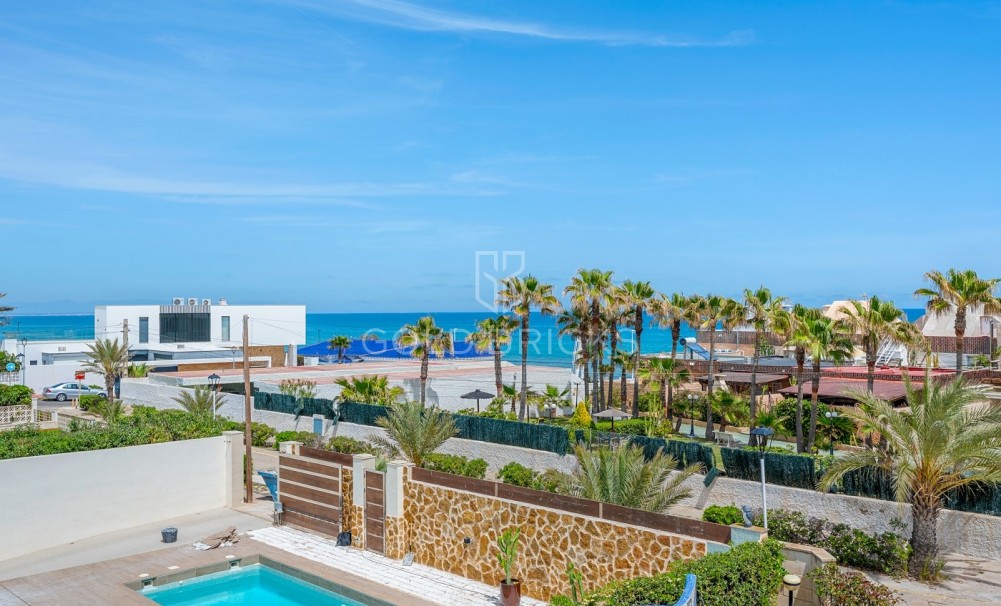 Sale · Villa · Torrevieja · La Mata