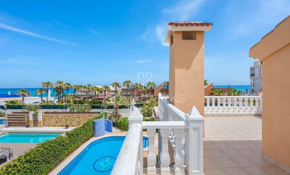 Sale · Villa · Torrevieja · La Mata