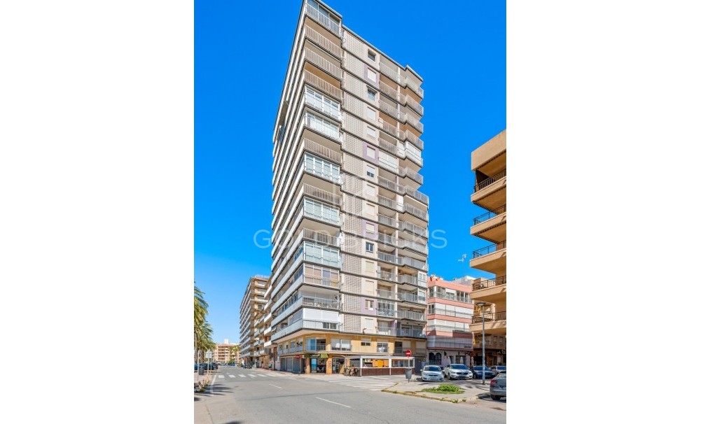 Resale · Apartment · Santa Pola