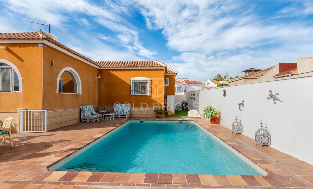 Återförsäljning · Villa · Ciudad Quesada - Rojales