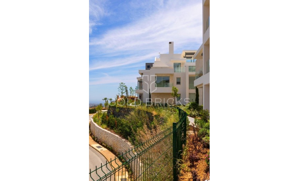 New Build · Apartment · Ojen · El Soto De Marbella