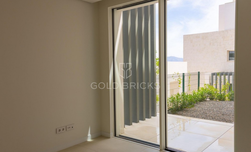New Build · Apartment · Ojen · El Soto De Marbella
