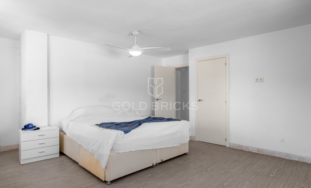Sale · Country estate · Los Montesinos · La herrada