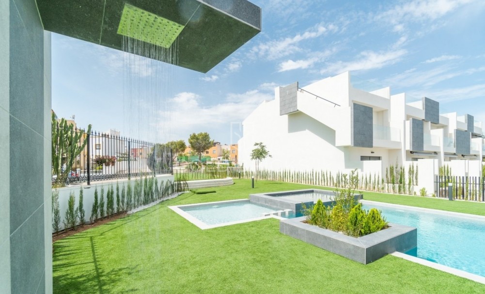 New Build · Bungalow · Torrevieja · Los balcones