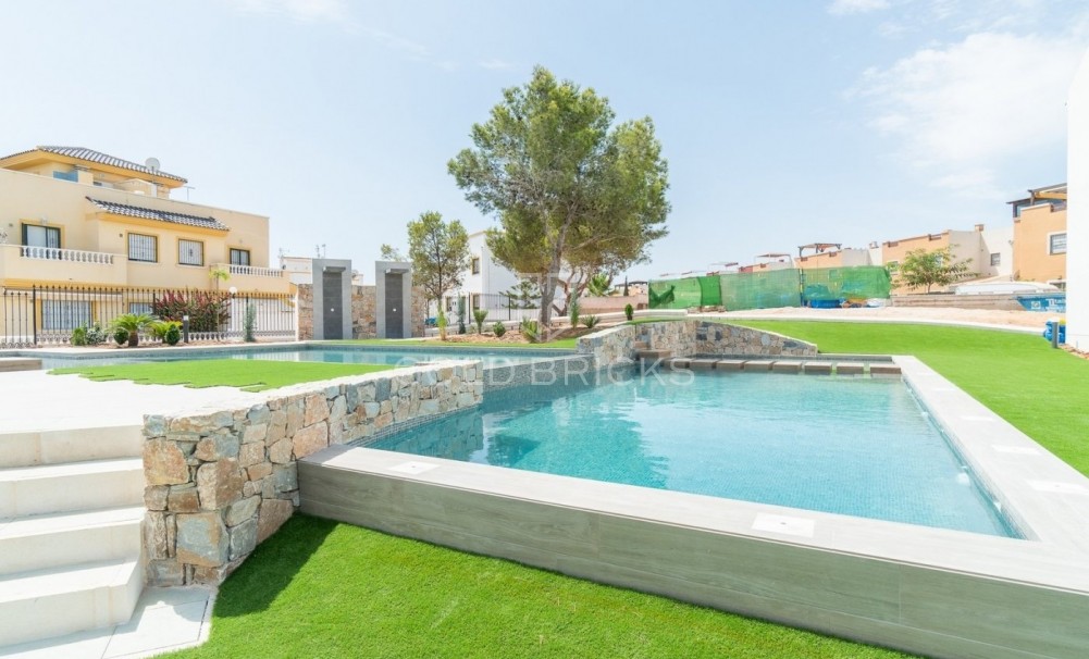 New Build · Bungalow · Torrevieja · Los balcones