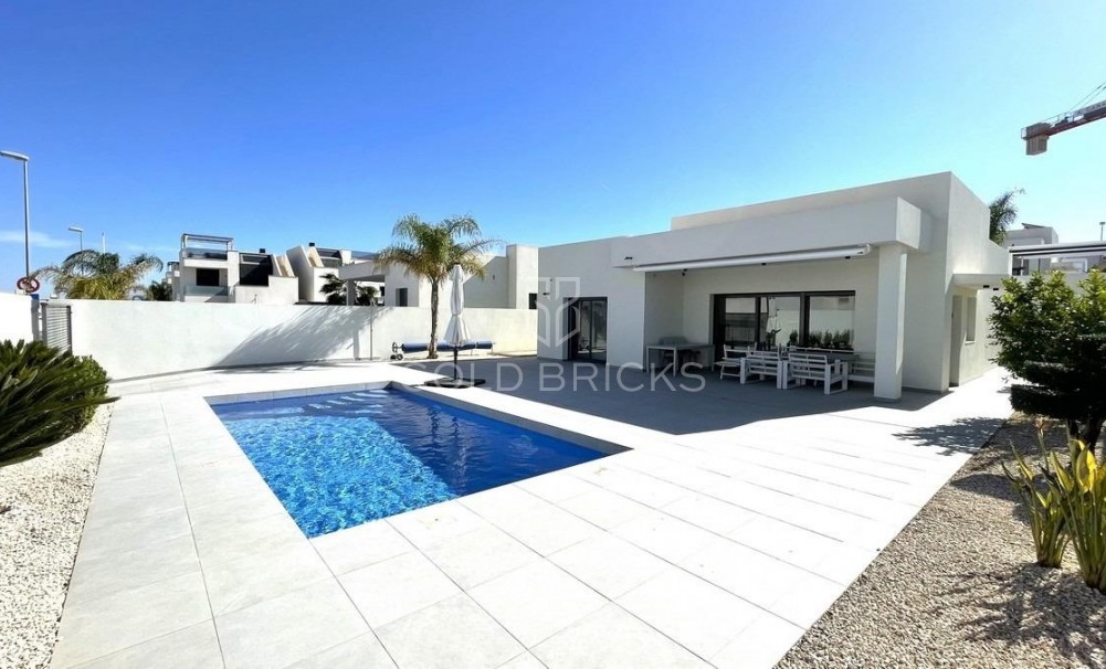 New Build · Villa · Rafal · polideportivo