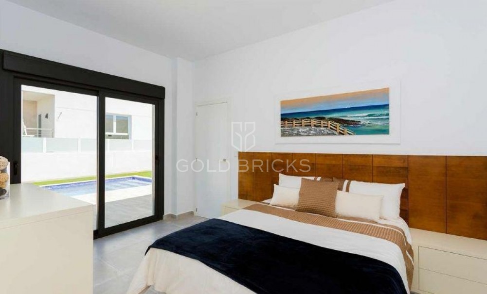 New Build · Quad House · Daya Nueva · CENTRO