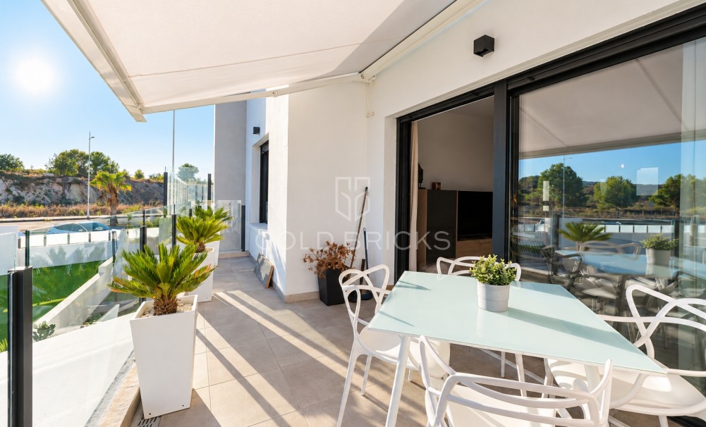 Sale · Top Floor Bungalow · San Miguel · San Miguel Salinas