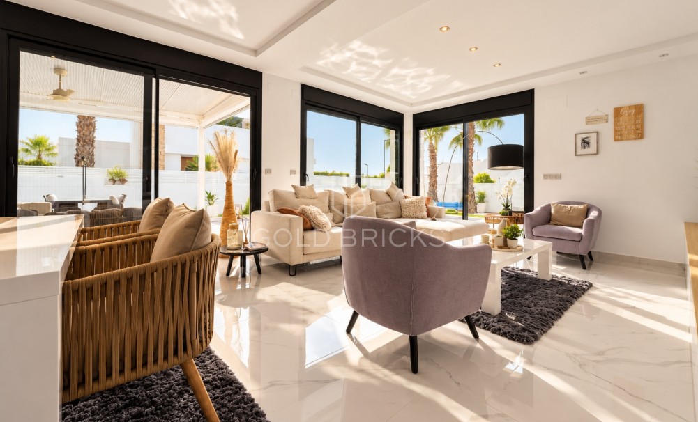 Wederverkoop · Vrijstaande villa · San Fulgencio · Urb. La Marina