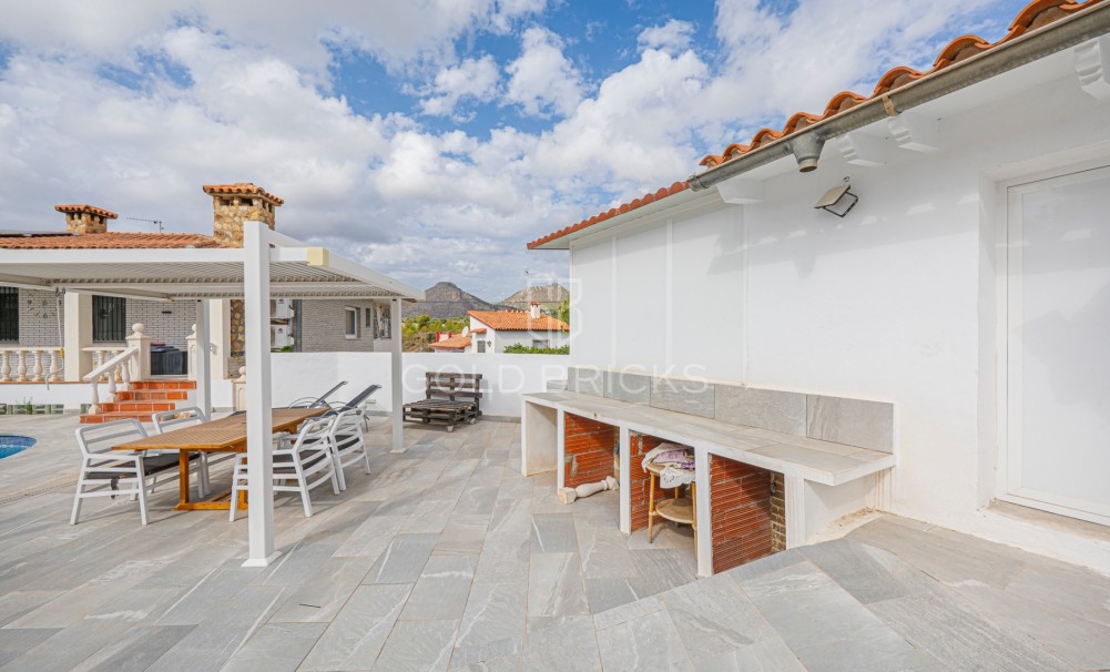 Sale · Villa · La Nucía · Panorama